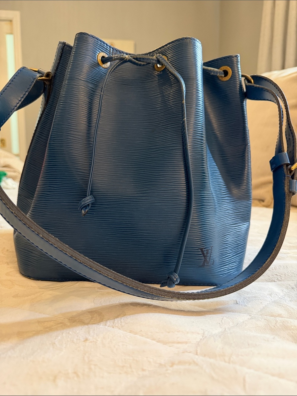 Louis Vuitton Navy Epi Leather Drawstring Shoulder Bag